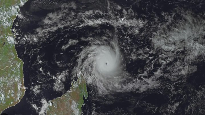 Γαλλία: Τουλάχιστον 11 νεκροί από το πέρασμα του κυκλώνα Σίντο