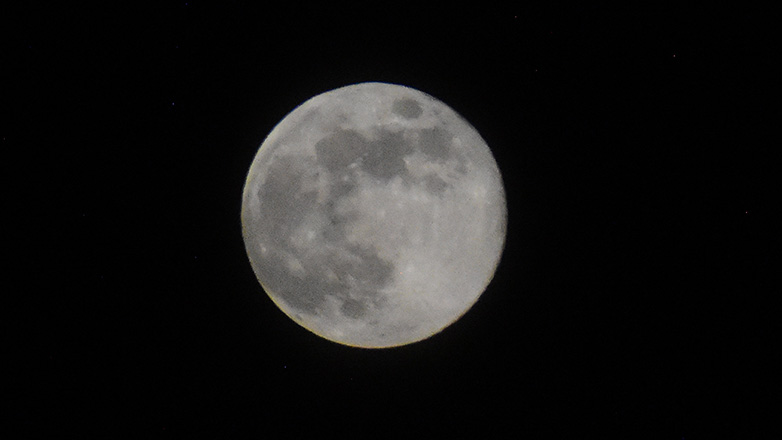 «Ψυχρή Σελήνη»: Η τελευταία πανσέληνος του 2024 μαγεύει
