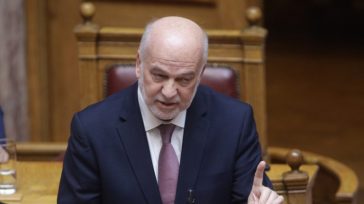 Φλωρίδης κατά δικηγόρων για το άρθρο 18 – «Υποκρισία και επιλεκτικές ευαισθησίες, νομοθετήθηκε το 2014»