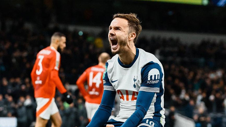 League Cup Αγγλίας: Τα εύκολα δύσκολα έκανε η Τότεναμ, αλλά «πέταξε έξω» τη Γιουνάιτεντ