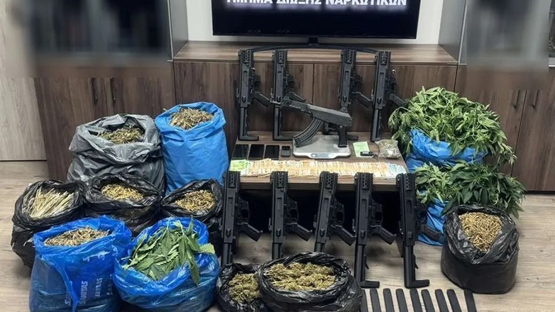 Ρέθυμνο: Σύλληψη δύο ατόμων με 34 κιλά κάνναβη και βαρύ οπλισμό