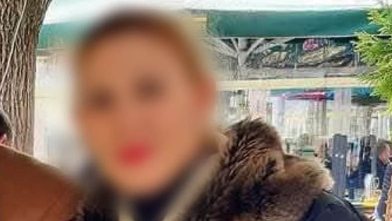 Η απάντηση της  μητέρας στον αστυνομικό της Βουλής σε όσα της καταλογίζει