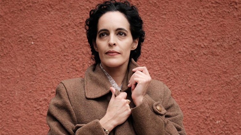 Τα «Τραγούδια της Σωτηρίας» με τη Χριστίνα Μαξούρη στο Θέατρο του Νέου Κόσμου