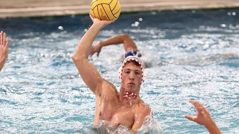 Πόλο: Με νίκες έκλεισαν τη χρονιά Ολυμπιακός και Πανιώνιος