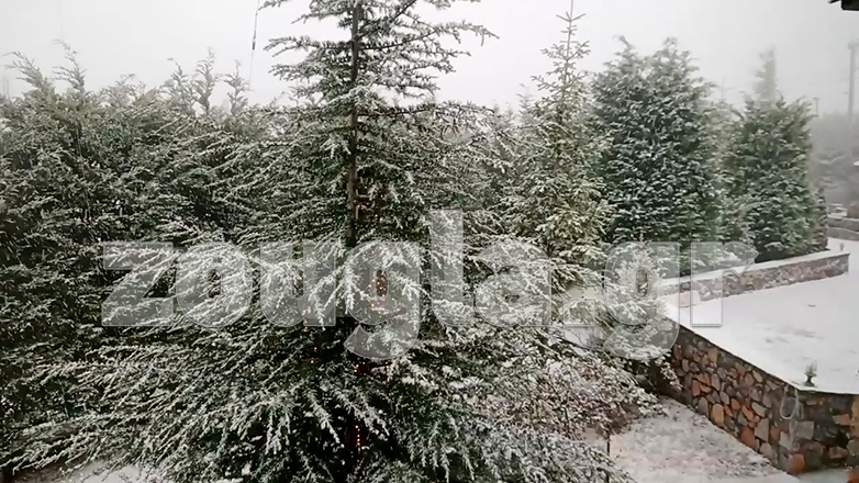 Χιονίζει και το στρώνει αλλά ακόμη δεν λειτουργούν οι χιονοδρομικές πίστες στο Καϊμακτσαλάν!