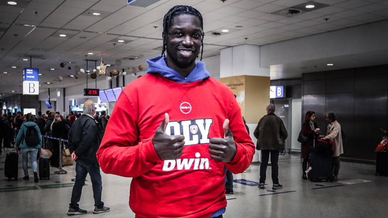 Ολυμπιακός: Αφίχθη ο Νέιθαν Μενσά