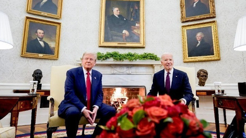 Χριστουγεννιάτικα μηνύματα σε διαφορετικό ύφος από Μπάιντεν και Τραμπ