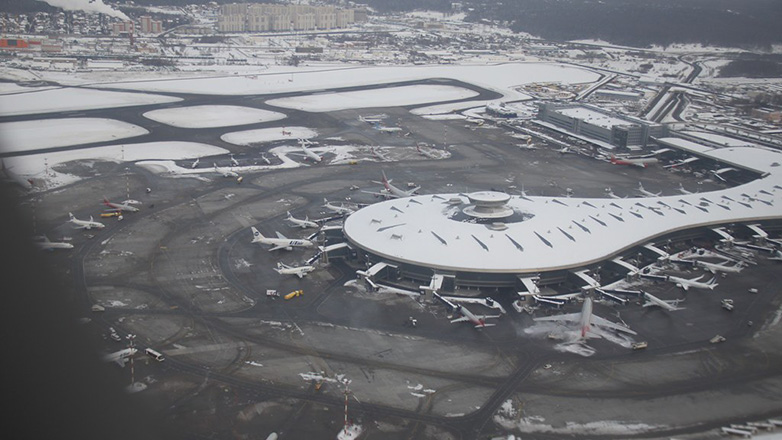 Επαναλειτουργούν τα αεροδρόμια της Μόσχας