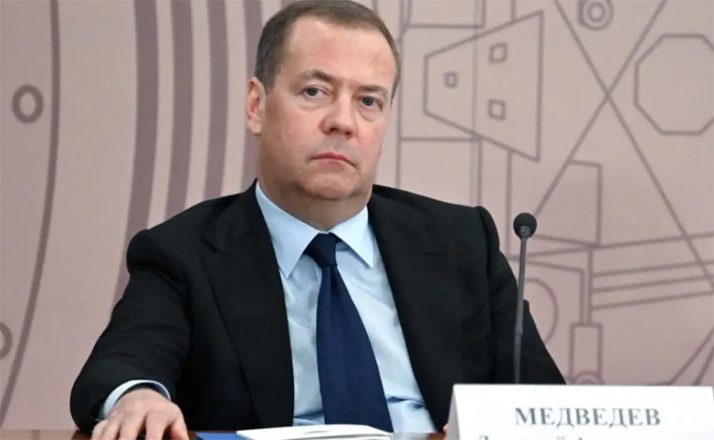 Γνήσια απειλή για τη Μόσχα χαρακτήρισε ο Μεντβέντεφ την Ευρωπαϊκή Ένωση