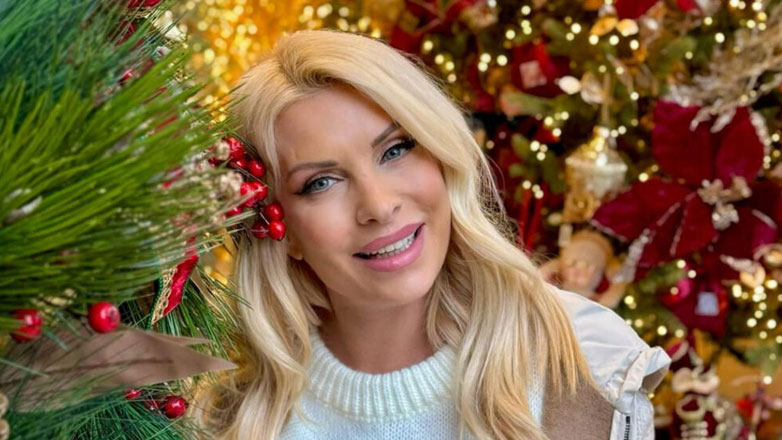 Ελένη Μενεγάκη: Οι Χριστουγεννιάτικες διακοπές με την οικογένειά της και η παράκληση της κόρη της, Μαρίνα