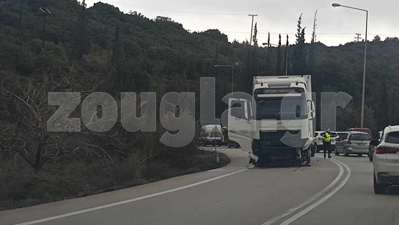 Σοβαρό τροχαίο στην Αράχωβα