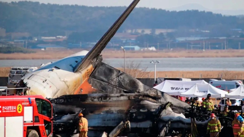 Τα τελευταία λεπτά της μοιραίας πτήσης, που συνετρίβη στη Νότια Κορέα