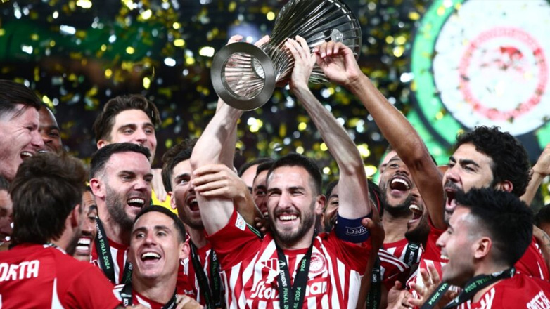 Η UEFA αποθέωσε τον Ολυμπιακό: «Έγραψε ιστορία»