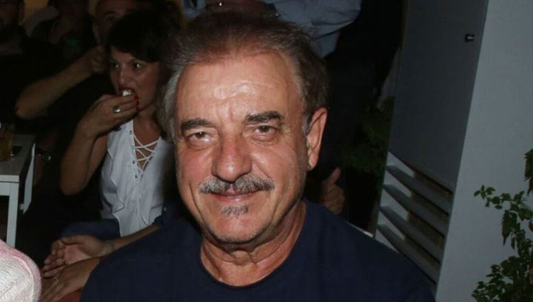 Μιχάλης Μητρούσης: Η πρώτη φωτογραφία μετά το χειρουργείο στον καναπέ του σπιτιού του Μιχάλης Μητρούσης: Η πρώτη φωτογραφία μετά το χειρουργείο στον καναπέ του σπιτιού του