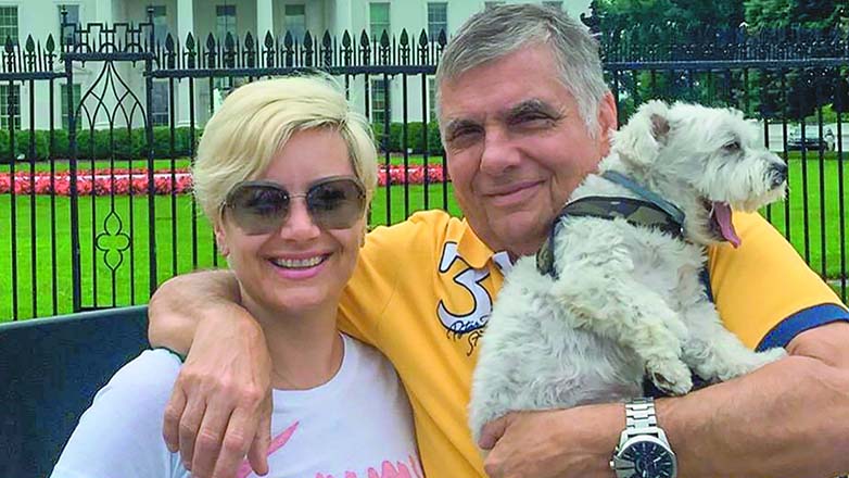 H ΑΑΔΕ απαιτεί 8,3 εκατ. ευρώ σε φόρους από την σύζυγο και τον γιο του Γιώργου Τράγκα