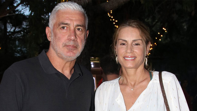 Αντώνης Νικοπολίδης – Βάσω Στασινού: Φωτογραφίες από το πρωτοχρονιάτικο ρεβεγιόν μαζί με τα παιδιά τους