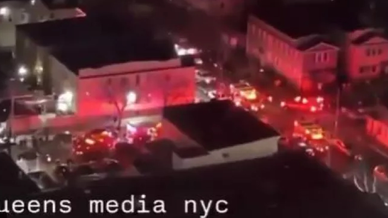 Πυροβολισμοί σε μπαρ στο Κουίνς της Νέας Υόρκης Πυροβολισμοί σε μπαρ στο Κουίνς της Νέας Υόρκης