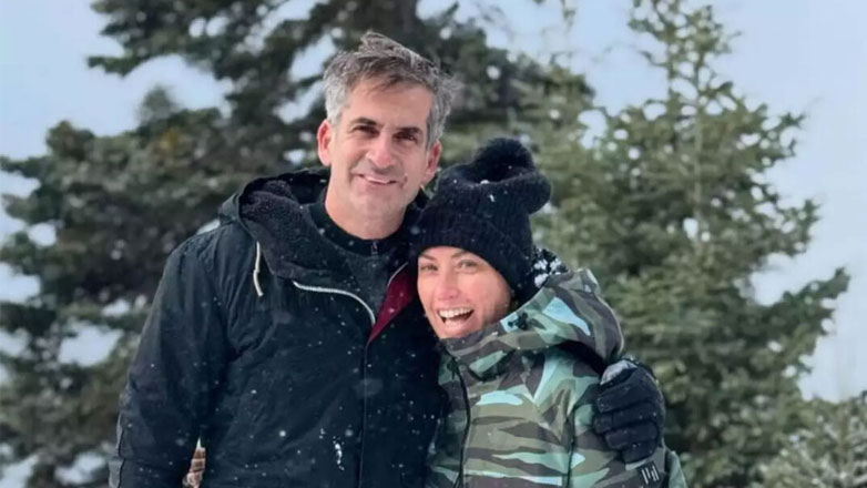 Σία Κοσιώνη – Κώστας Μπακογιάννης: Πρωτοχρονιά στα χιόνια με τον γιο τους, Δήμο