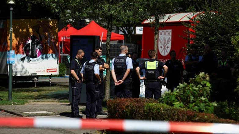 Γερμανία: Αστυνομικός και αστυνομικίνα τραυματίστηκαν από έκρηξη στο Βερολίνο