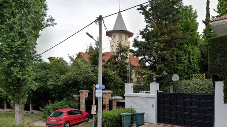 Μπήκε πωλητήριο στην έπαυλη του Ανδρέα Βγενόπουλου στην Κηφισιά