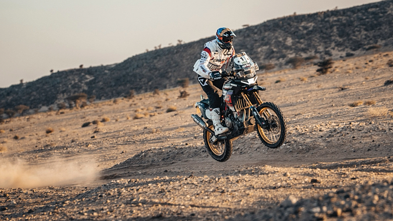 Τέταρτο συνεχόμενο βάθρο για την Aprilia Tuareg στον Africa Eco Race