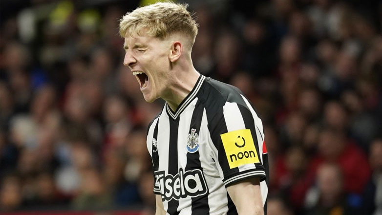 Αγγλία: Πέμπτη διαδοχική νίκη για τη Νιούκαστλ, 2-1 την Τότεναμ