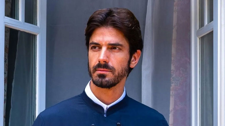 Δημήτρης Γκοτσόπουλος: Χορεύει ξέφρενα πάνω στα αποκαΐδια στο πρώτο του βίντεο στο TikTok