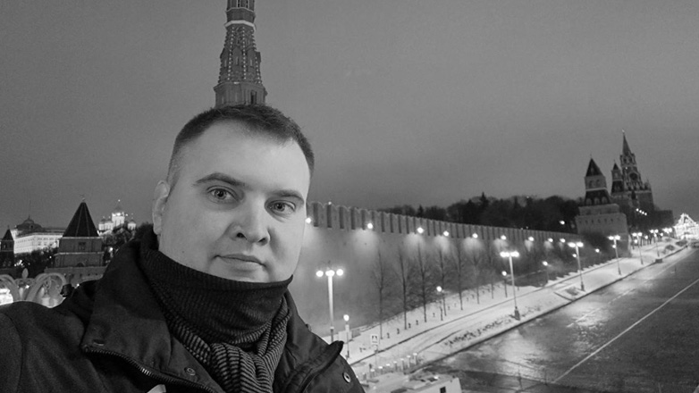 Ρώσος δημοσιογράφος της Izvestia σκοτώθηκε από ουκρανικό drone στην ανατολική Ουκρανία