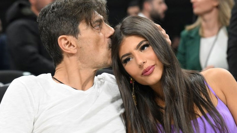 Δημήτρης Γιαννακόπουλος: Η ροζ Mercedes που έκανε δώρο στην κόρη του, Δέσποινα