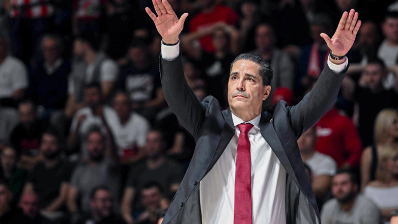 Ανανέωσε μέχρι το 2027 με τον Ερυθρό Αστέρα ο Σφαιρόπουλος!