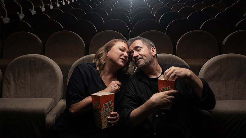 Το «Sexy Laundry» της Michele Riml με τον Σπύρο Παπαδόπουλο και τη Ρένια Λουϊζίδου ολοκληρώνει τον κύκλο του