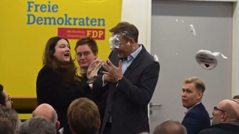 Έριξαν τούρτα στο πρόσωπο του Κρίστιαν Λίντνερ