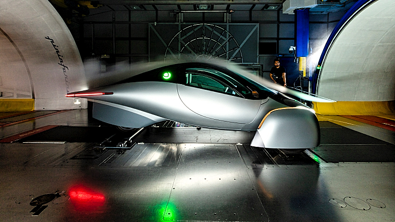 Η Aptera αποκαλύπτει ηλιακό ηλεκτρικό τρίκυκλο! Σχεδόν μηδέν ρύποι!