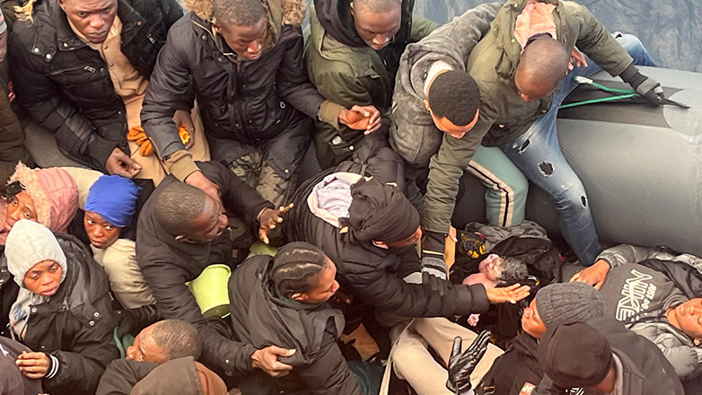 Ισπανία: Μωρό γεννήθηκε επάνω σε σκάφος με μετανάστες στα Κανάρια