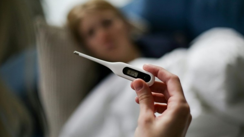 Καλπάζουν γρίπη και αναπνευστικές ιώσεις