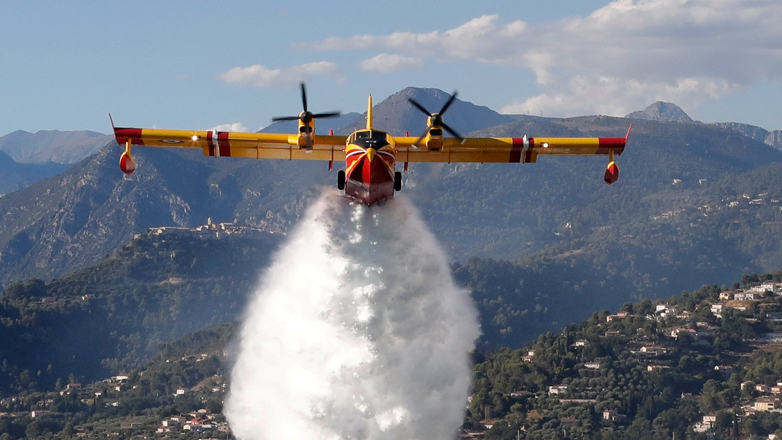 Λος Άντζελες: Πυροσβεστικό αεροσκάφος συγκρούστηκε με drone