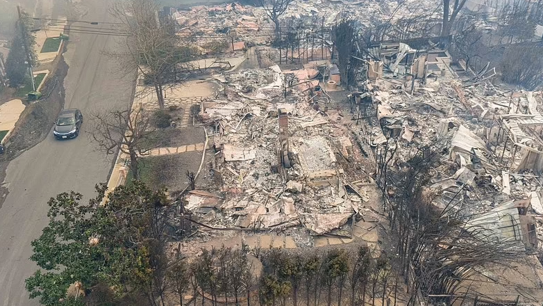 Οι rich and famous που έχασαν τις βίλες τους