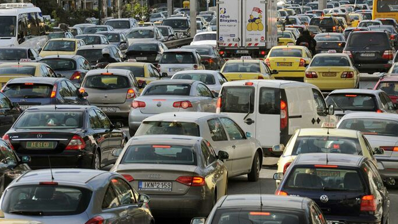 Καραμπόλα στην Κηφισίας