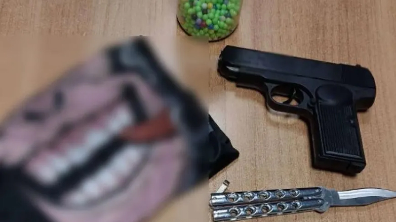 Μαρούσι: Ένας14χρονος κυκλοφορούσε με αεροβόλο και μαχαίρι
