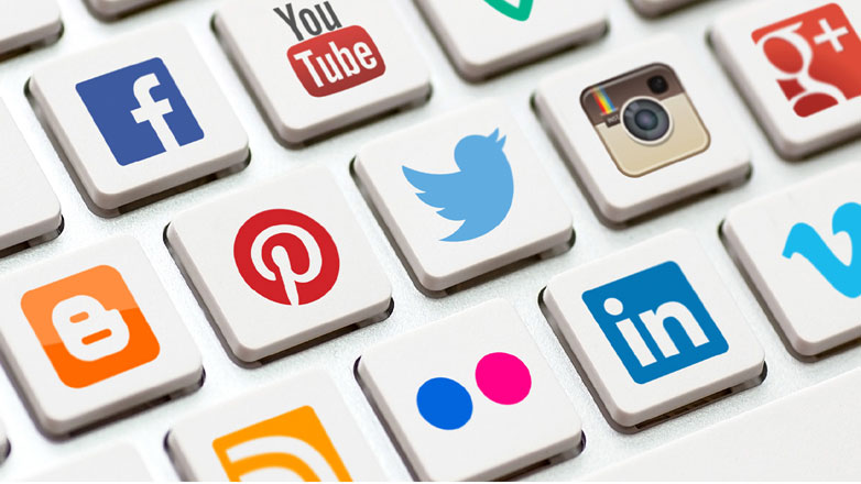 Με ποιους τρόπους η χρήση των μέσων κοινωνικής δικτύωσης επηρεάζει τα παιδιά;