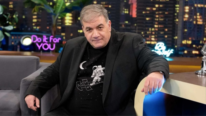 Δημήτρης Σταρόβας: Ο καλλιτέχνης έπεσε θύμα διαδικτυακής απάτης – Τι έχει συμβεί