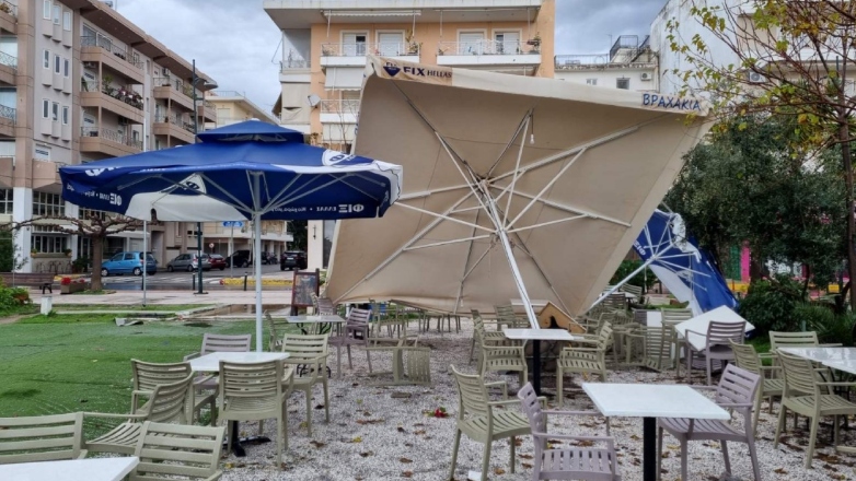 Η κακοκαιρία «σάρωσε» την Καλαμάτα