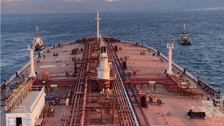 Βρετανία: Δεκάδες πετρελαιοφόρα έριξαν άγκυρα μετά τις τελευταίες αμερικανικές κυρώσεις