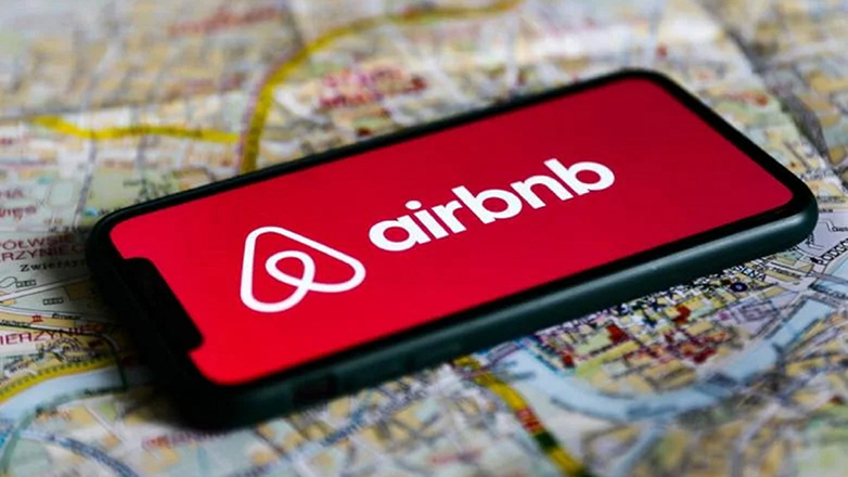Η Ισπανία θα αυξήσει τη φορολογία στα Airbnb για να μειωθούν τα νοίκια