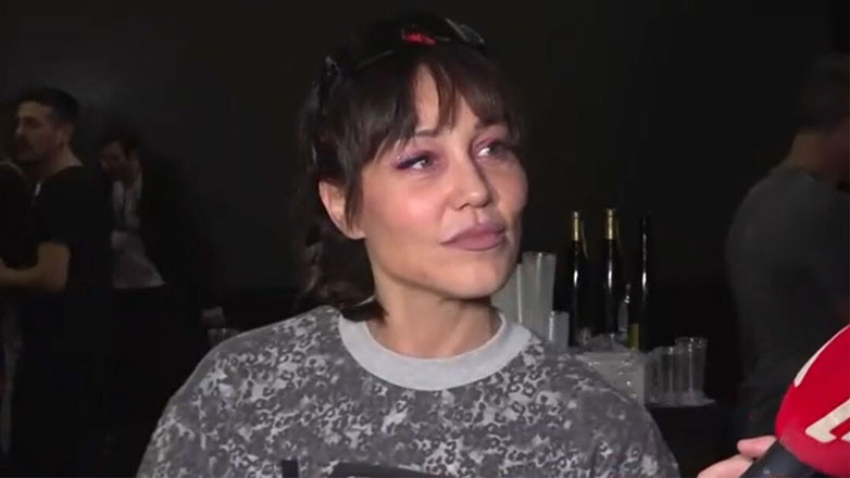 Πηνελόπη Αναστασοπούλου: Αντέδρασε με ερώτηση δημοσιογράφου – «Πήρα τη δουλειά κάποιου τραγουδιστή;»