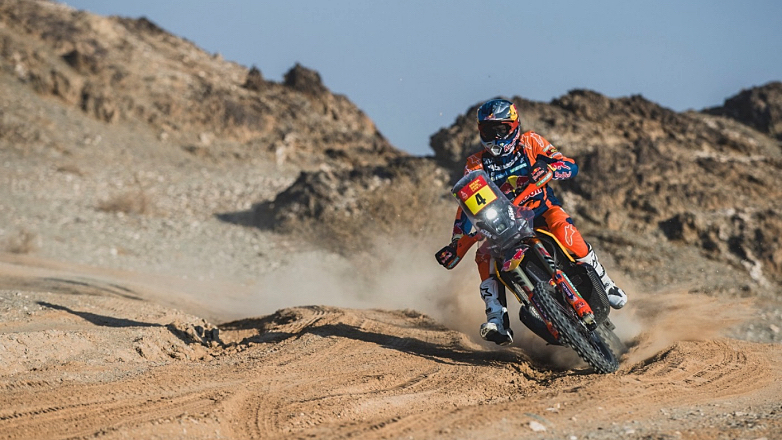 Dakar Rally: Ο Sanders διατηρεί την πρωτοπορία μετά την 8η ΕΔ