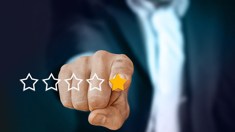 Ιταλία: Φραγμό στις ψευδείς διαδικτυακές κριτικές ξενοδοχείων και εστιατορίων φιλοδοξεί να βάλει η κυβέρνηση