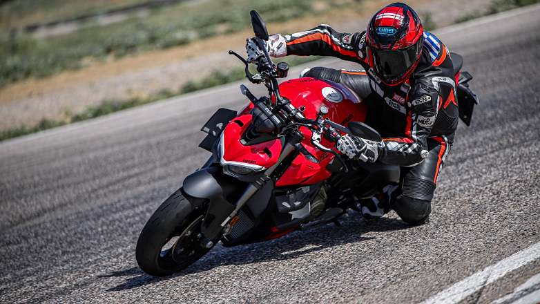 Ducati Streetfighter V4: υπερβολική δόση ευχαρίστησης