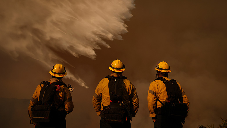 Λος Άντζελες: Η μάχη των πυροσβεστών συνεχίζεται χωρίς ανάπαυλα