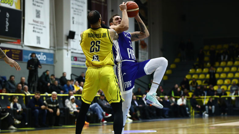 Europe Cup: Λύγισε στο φινάλε το Μαρούσι, 77-74 η Τόφας Μπούρσα